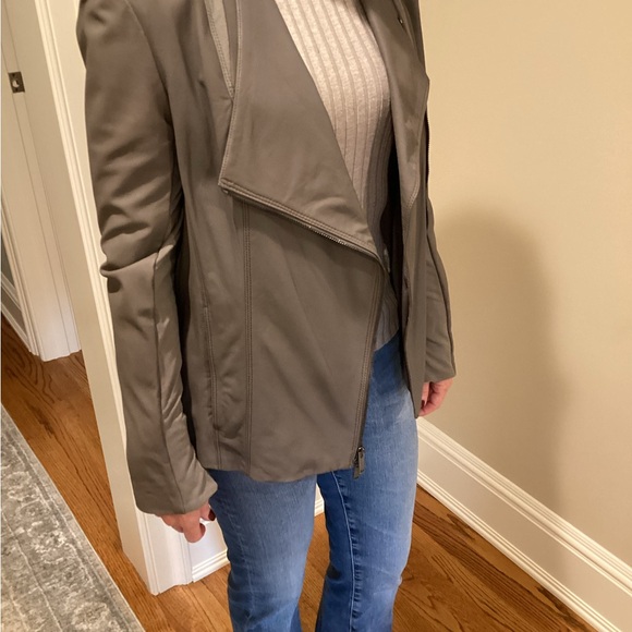 PURE DKNY MOTO LEATHER JACKET NWT SZ S ORIG $895!!! - Picture 10 of 10